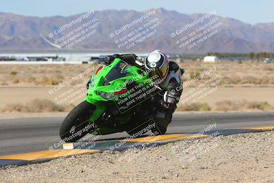 media/Dec-10-2023-SoCal Trackdays (Sun) [[0ce70f5433]]/Turn 9 Inside Set 1 (1115am)/